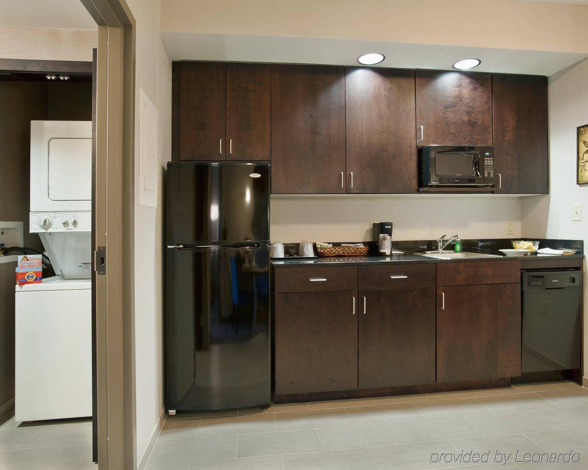 Holiday Inn Express & Suites Dayton South - I-675 By Ihg Shanersville Eksteriør billede