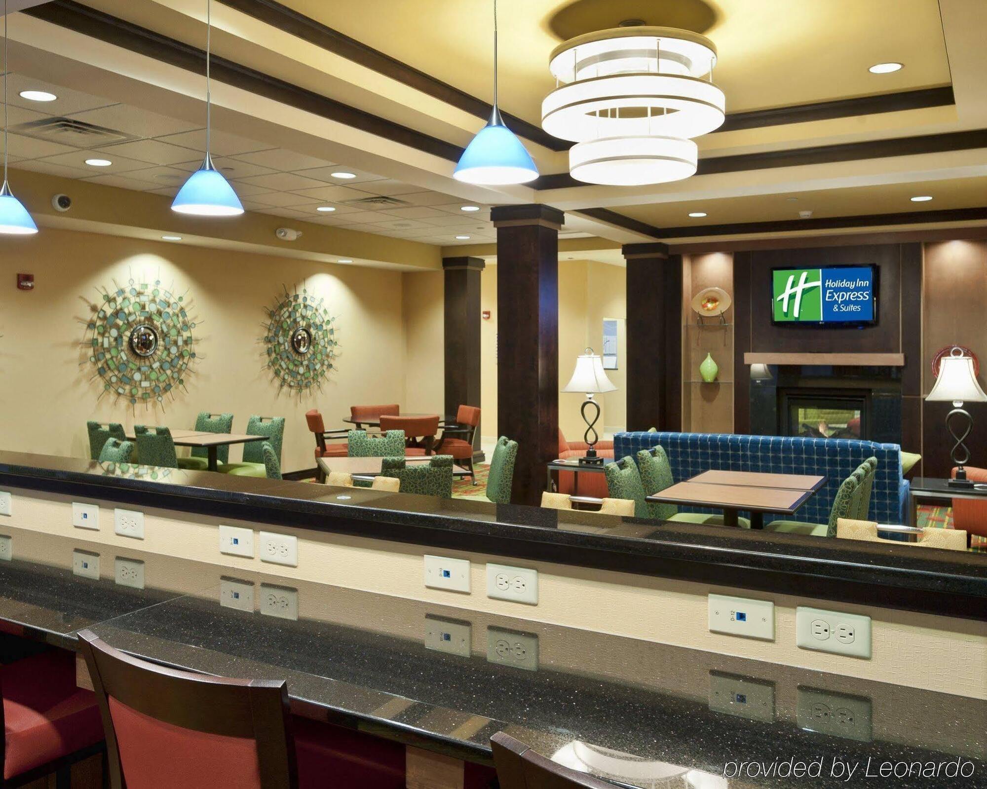 Holiday Inn Express & Suites Dayton South - I-675 By Ihg Shanersville Eksteriør billede